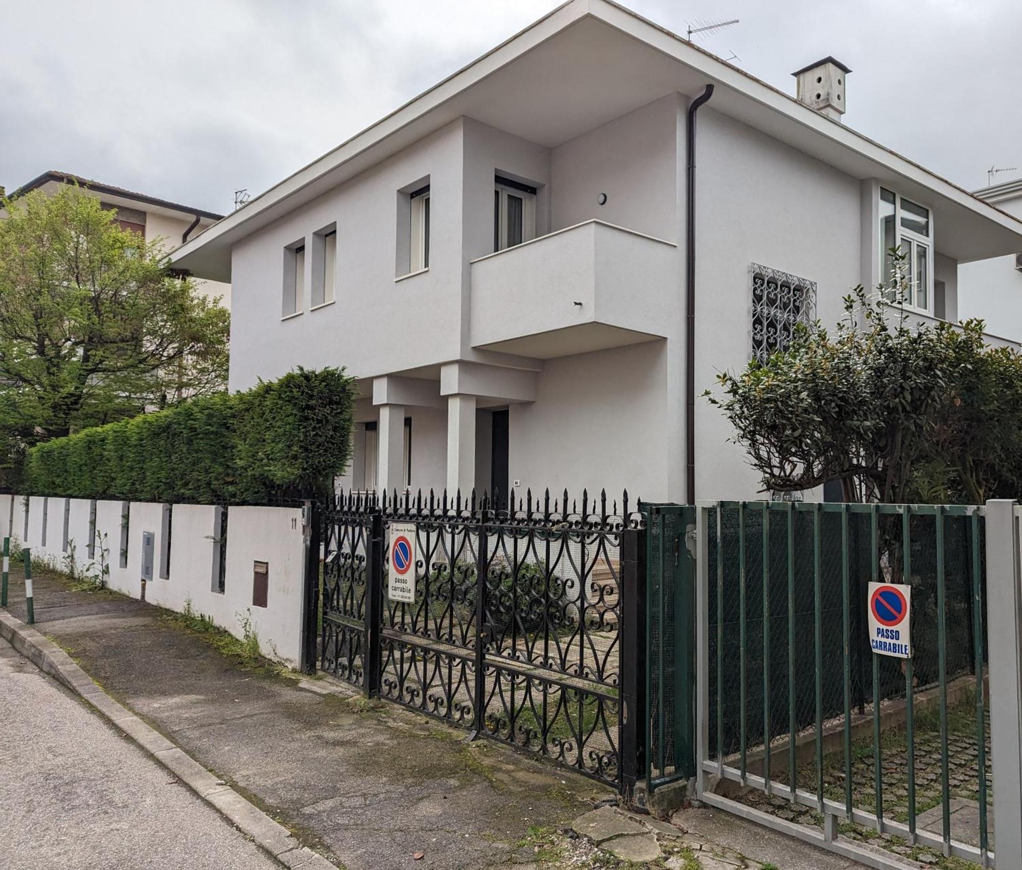 Spazioso Appartamento In Casa Singola Padova Con Giardino Zewnętrze zdjęcie